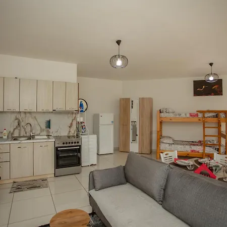 Apartment 446, Center